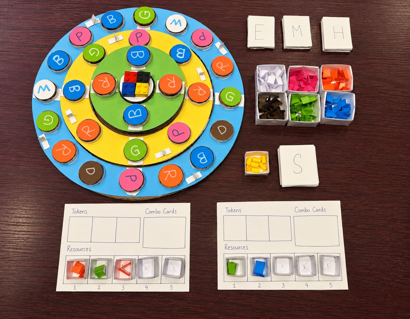 Close-up of the board: each coloured tile also shows a letter, such as B, P, W and G