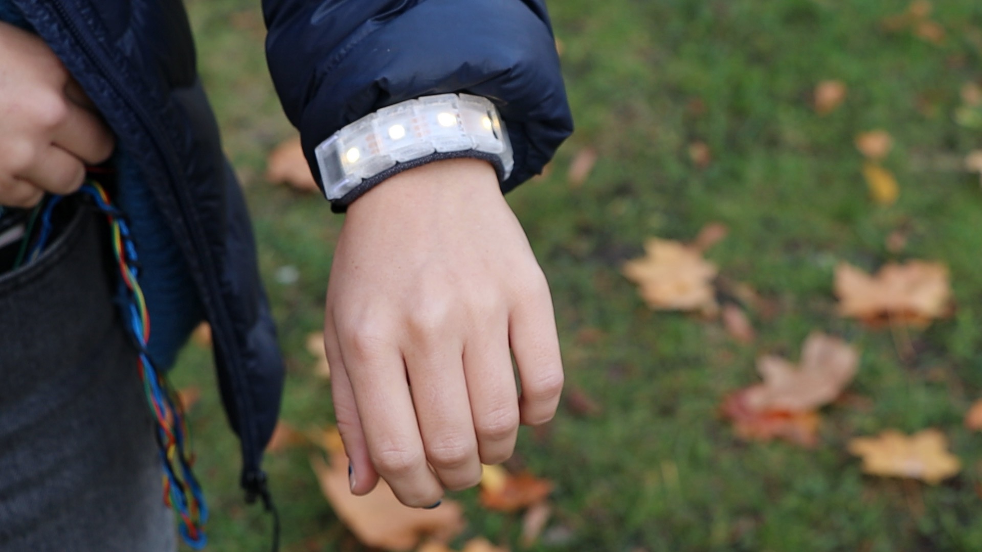 Hikers bracelet in hike-mode